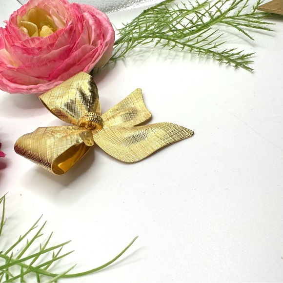 VINTAGE⚜️Brushed Golden Ribbon Bow Brooch - Picture 3 of 5